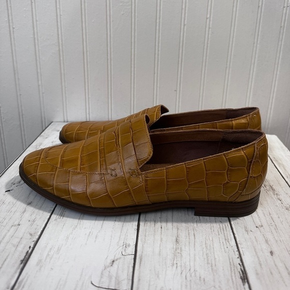 Rockport Women’s Total Motion Croc-Embossed Loafers Tan Leather Size 9 - Picture 11 of 15